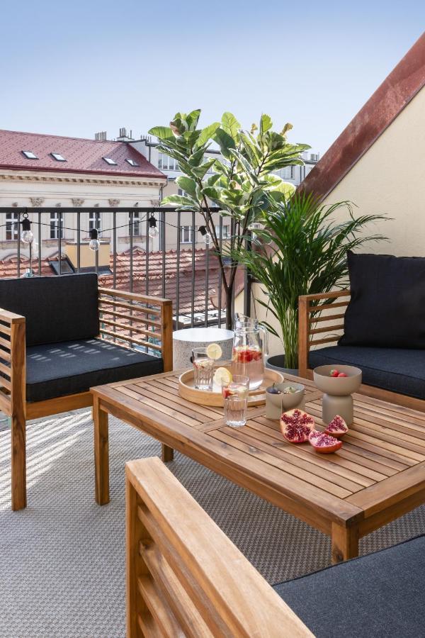 Turnkey I Republic Square Apartments Prag Eksteriør billede