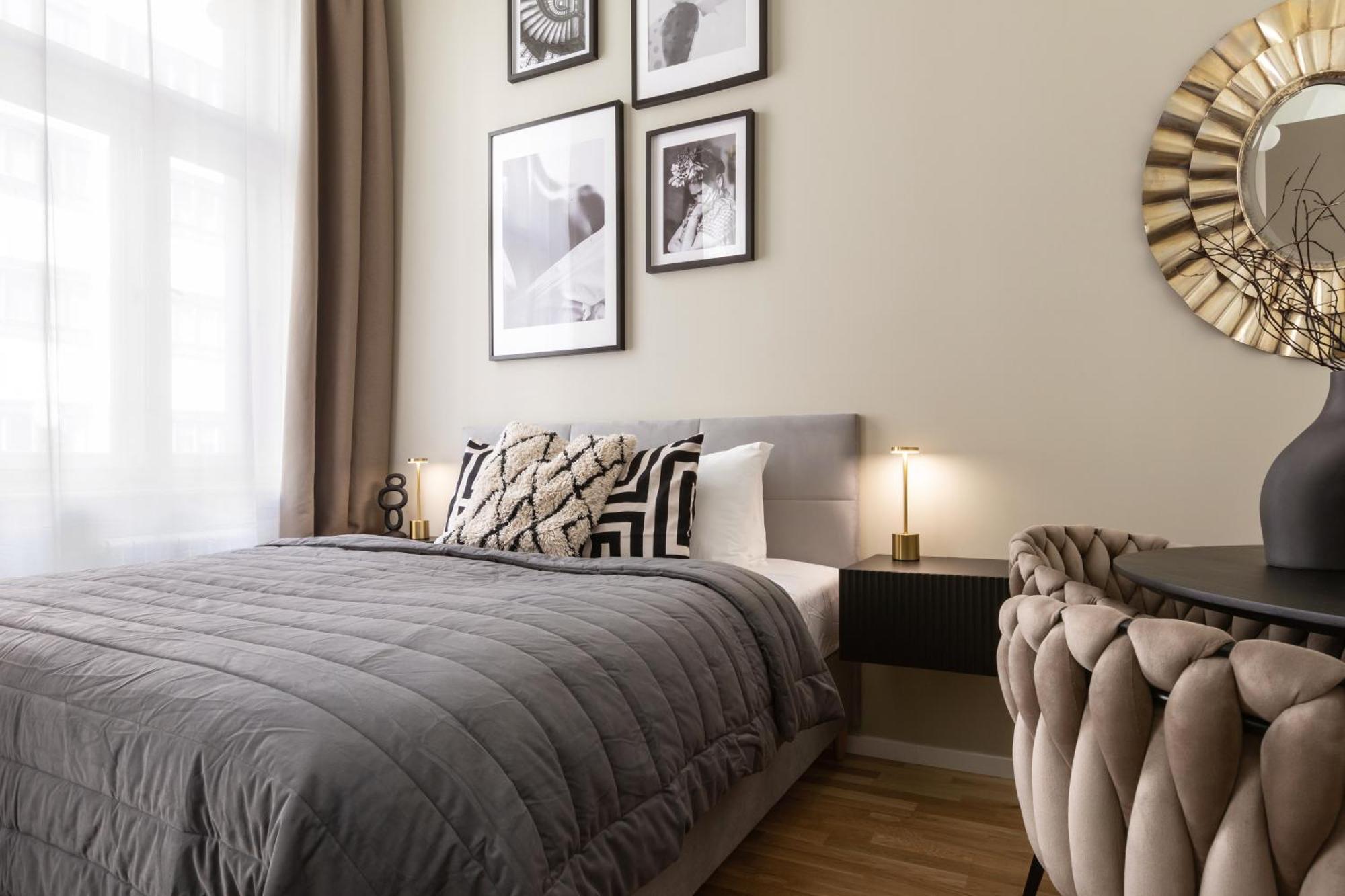 Turnkey I Republic Square Apartments Prag Værelse billede