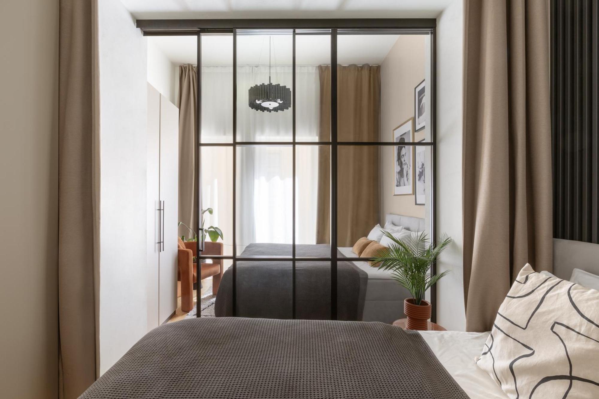 Turnkey I Republic Square Apartments Prag Værelse billede